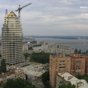 Західна Вежа, Дніпропетровськ, Дзержинського 