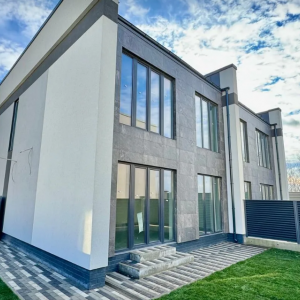 Котеджі Great Osocor Apartments, Київ