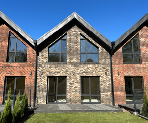 Котеджне містечко Лісова Баварія, Зубра