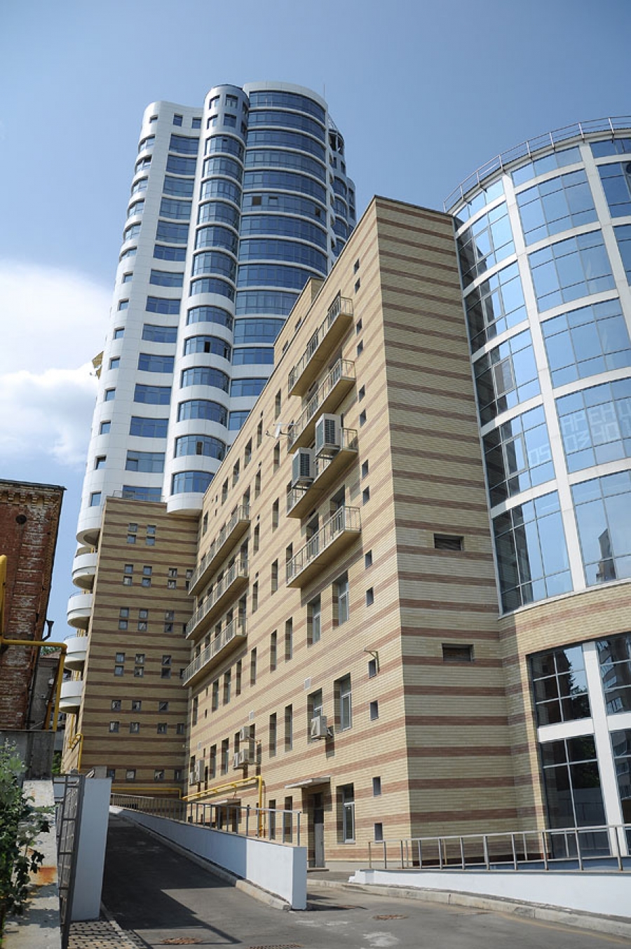 ЖК Магнат, Дніпро, Карла Маркса