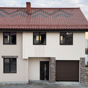 Коттеджный городок Етния, Ровно