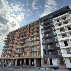 ЖК Корона, Ужгород